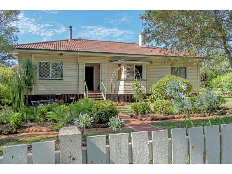 75 Campbell Street, East Toowoomba QLD 4350