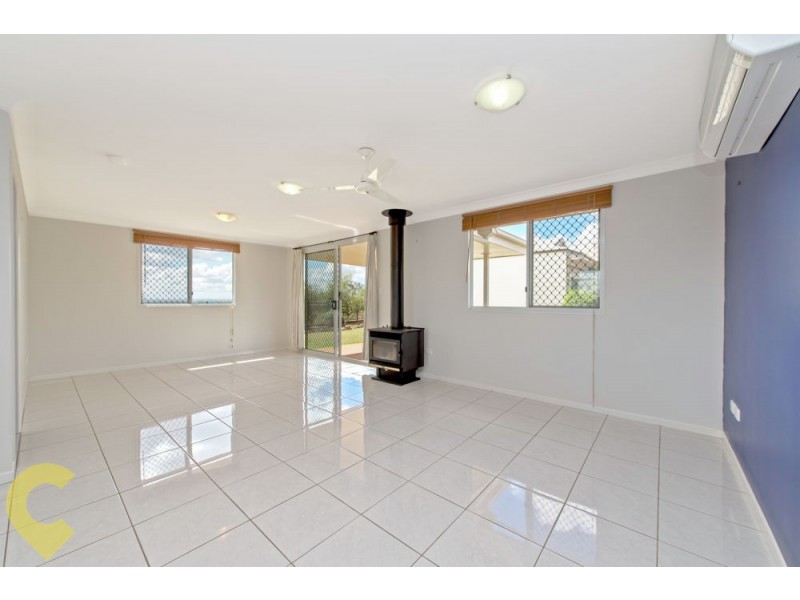 15 Campbell Drive, Highfields QLD 4352