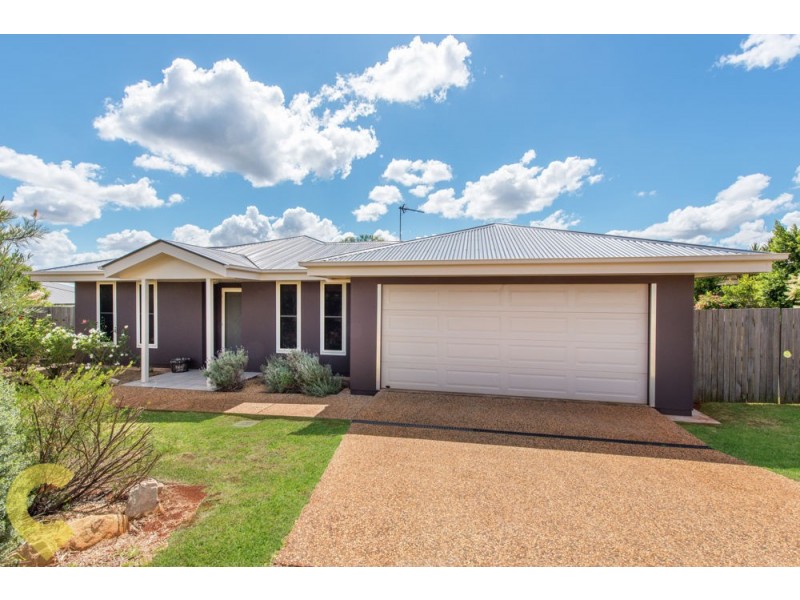 15 Campbell Drive, Highfields QLD 4352
