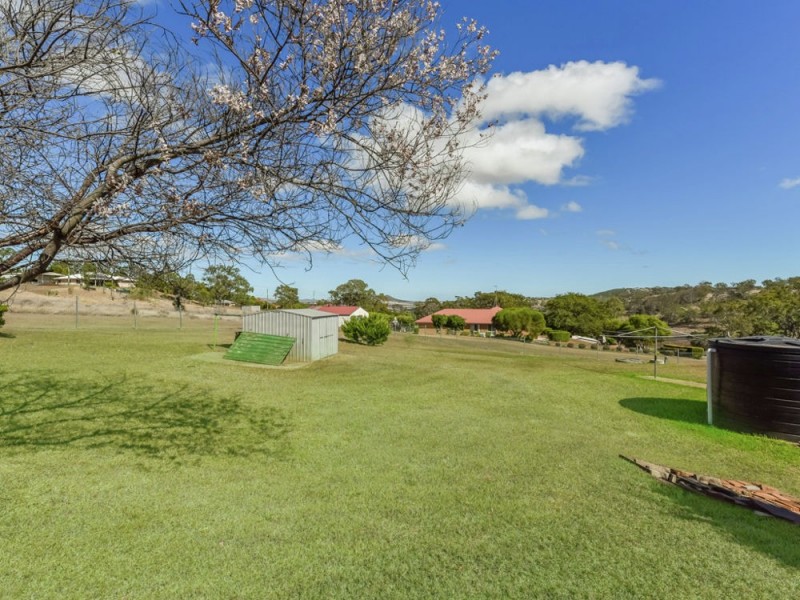 24 Junction Drive, Gowrie Junction QLD 4352