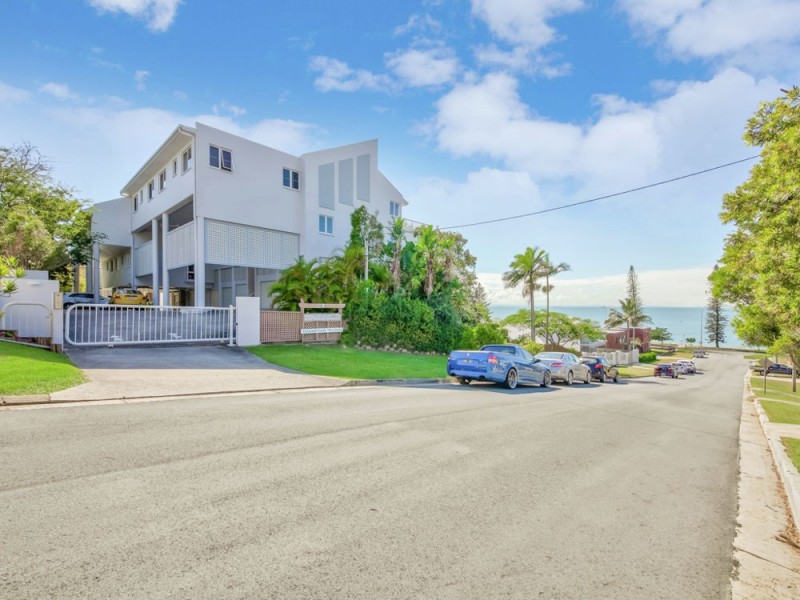 10/4 Eveline Street, Margate QLD 4019
