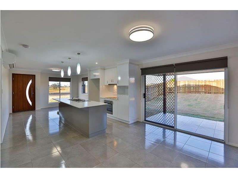 1/51 Trevean Drive, Kleinton QLD 4352