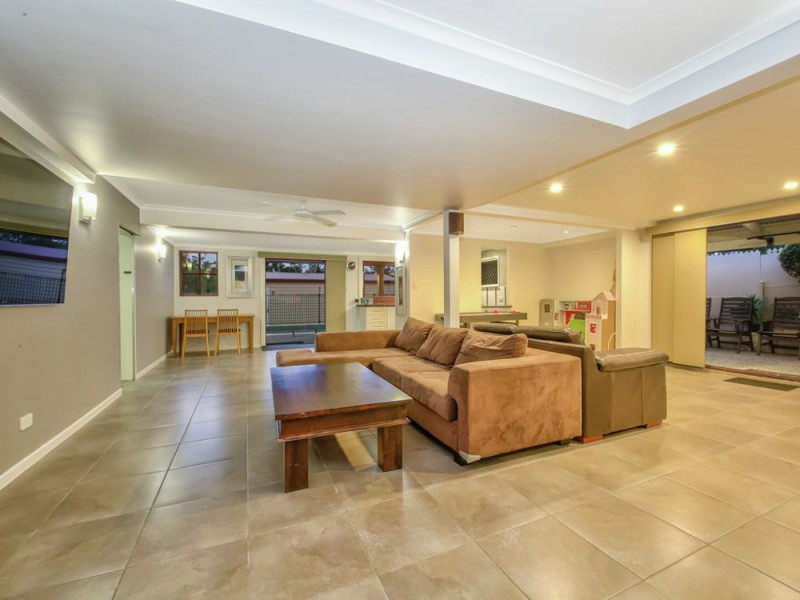 195 Pfingst Road, Wavell Heights QLD 4012