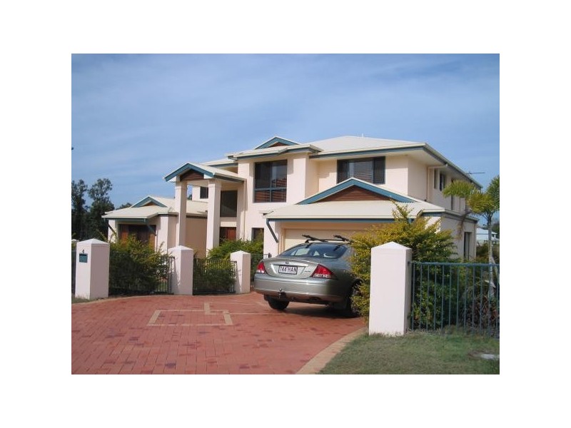 4 Polaris Place, Bridgeman Downs QLD 4035