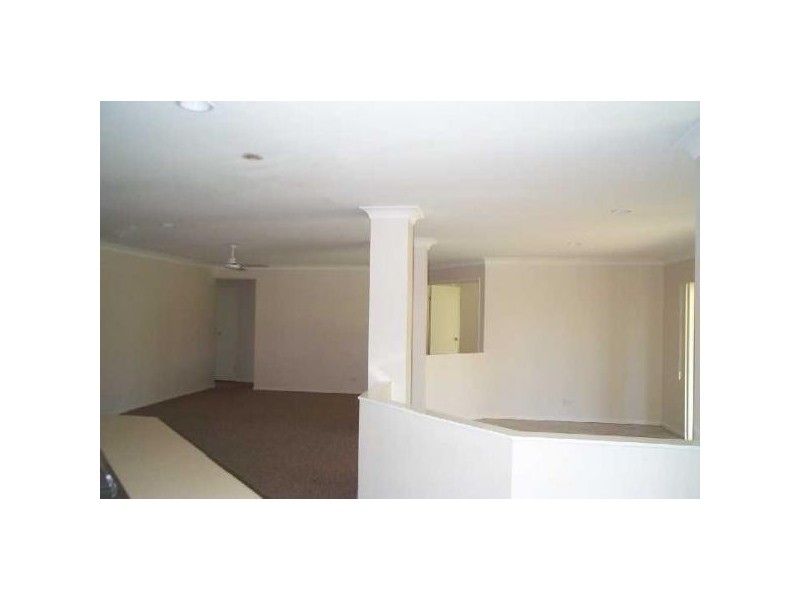 21 Minnelli Street, Mcdowall QLD 4053