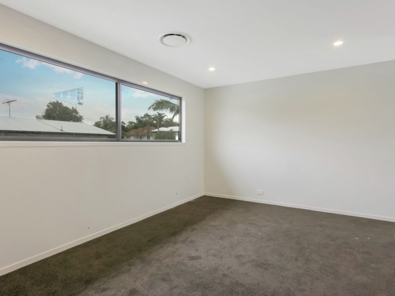 37 Third Street, Camp Hill QLD 4152