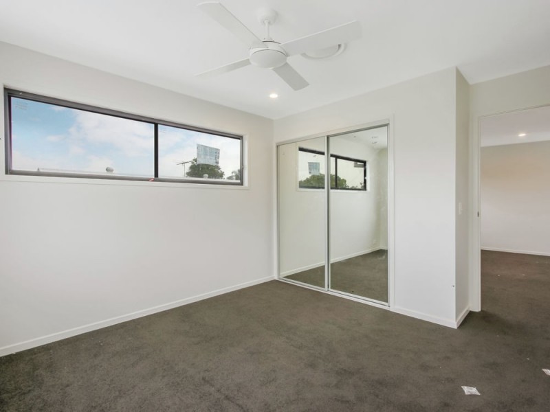 37 Third Street, Camp Hill QLD 4152