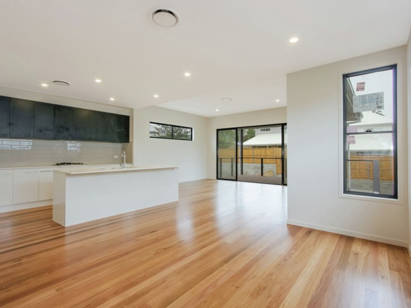 37 Third Street, Camp Hill QLD 4152