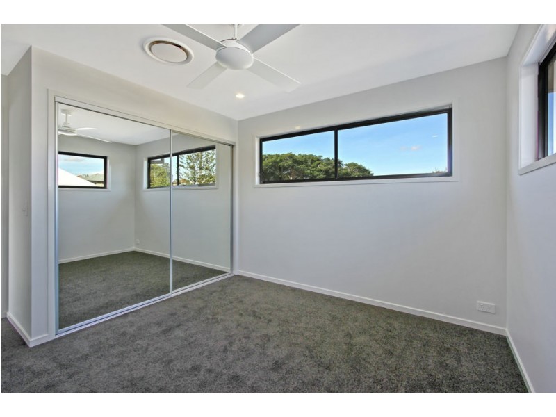 37 Third Street, Camp Hill QLD 4152