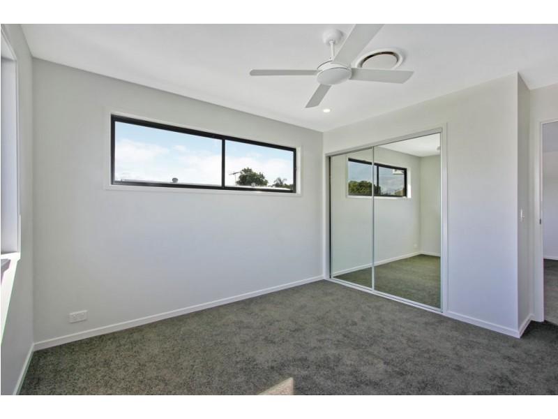 37 Third Street, Camp Hill QLD 4152