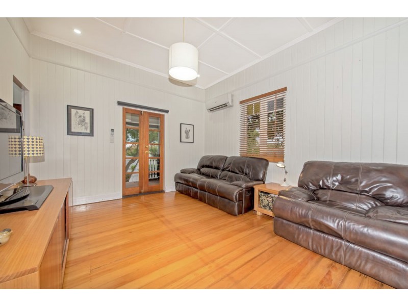 2 Louisa Street, South Toowoomba QLD 4350