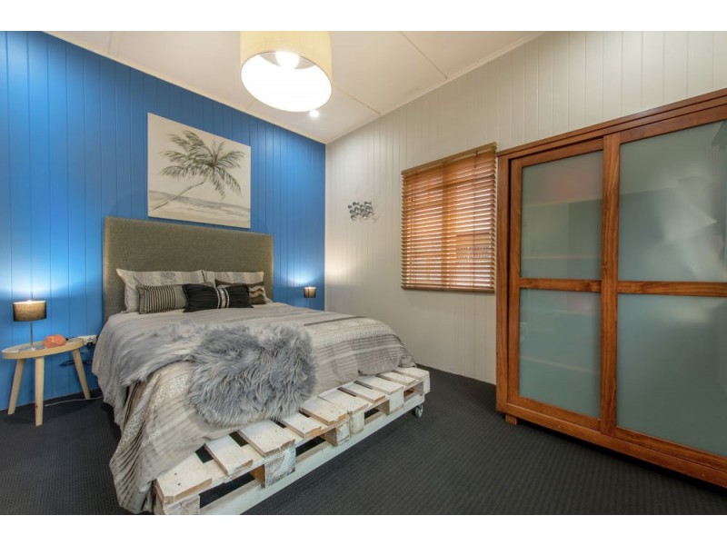 2 Louisa Street, South Toowoomba QLD 4350