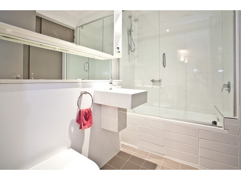 833/43 Hercules Street, Hamilton QLD 4007