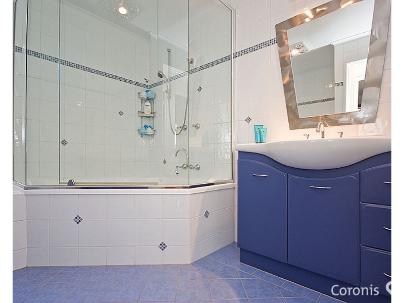 16 Casita Court, Arana Hills QLD 4054