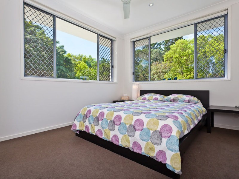 8/32 Windsor Street, Hamilton QLD 4007