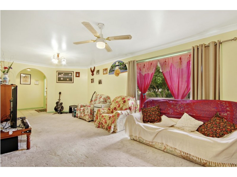 119 Evelyn Road, Wynnum West QLD 4178