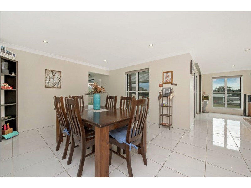 3 Wedgetail Drive, Highfields QLD 4352