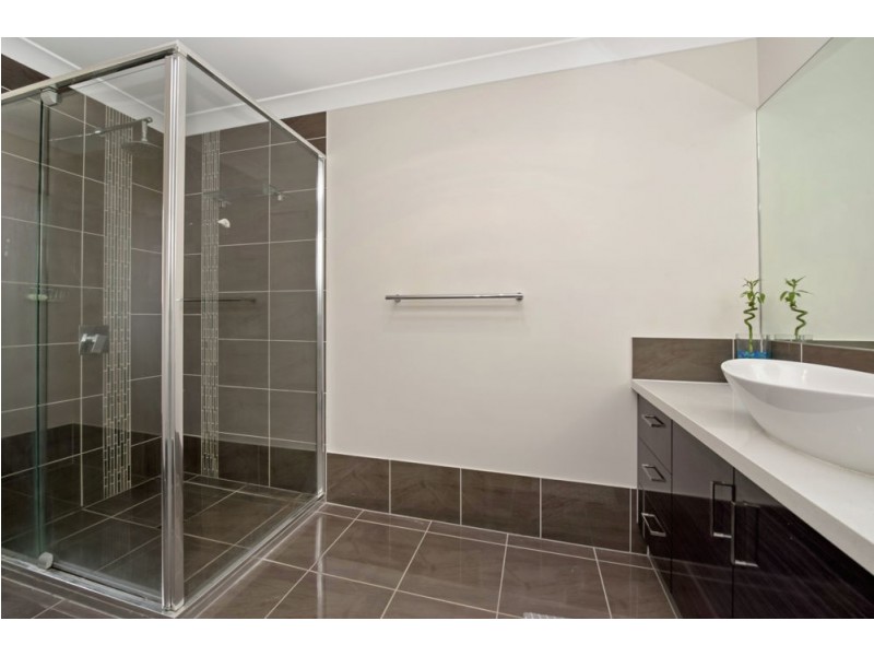 3 Wedgetail Drive, Highfields QLD 4352