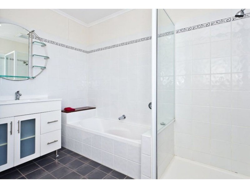 14 Deakin Street, Everton Park QLD 4053