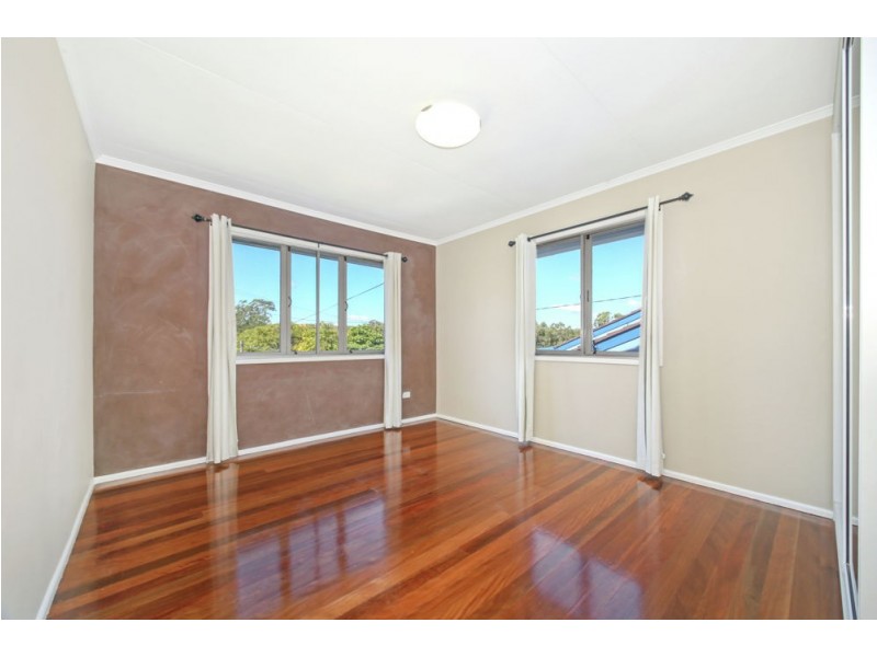 35 Knutsford Street, Chermside West QLD 4032