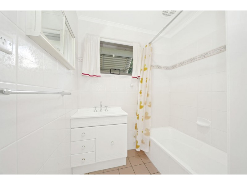 35 Knutsford Street, Chermside West QLD 4032