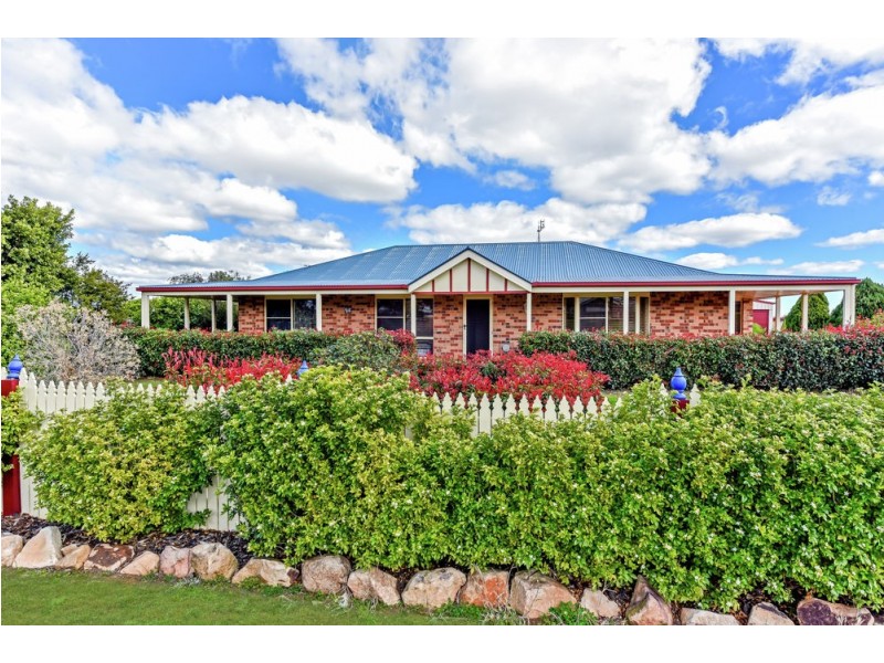 18 Kirralee Court, Westbrook QLD 4350