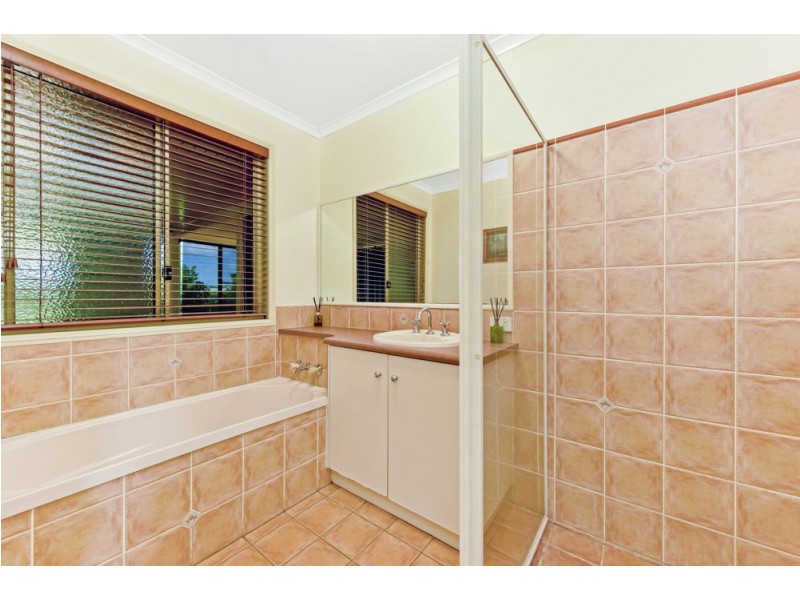 18 Kirralee Court, Westbrook QLD 4350