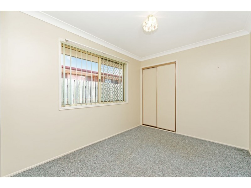 6 Oaklands Court, Glenvale QLD 4350