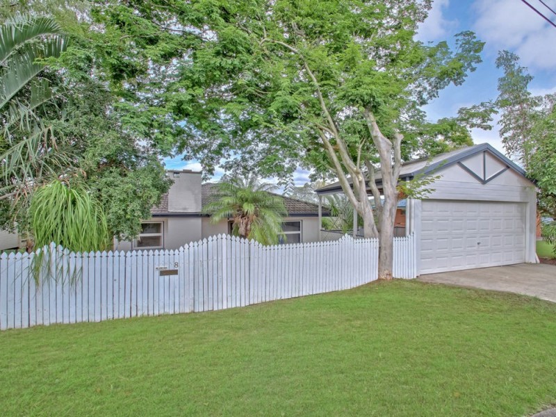 8 Park Road, Arana Hills QLD 4054