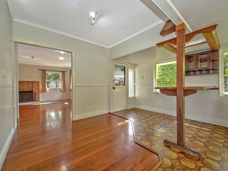 8 Park Road, Arana Hills QLD 4054