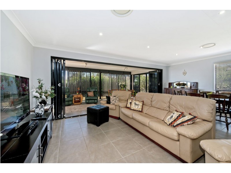 10 Jenna Court, Highfields QLD 4352