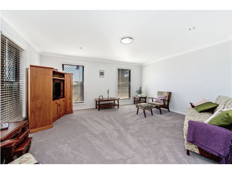 10 Jenna Court, Highfields QLD 4352
