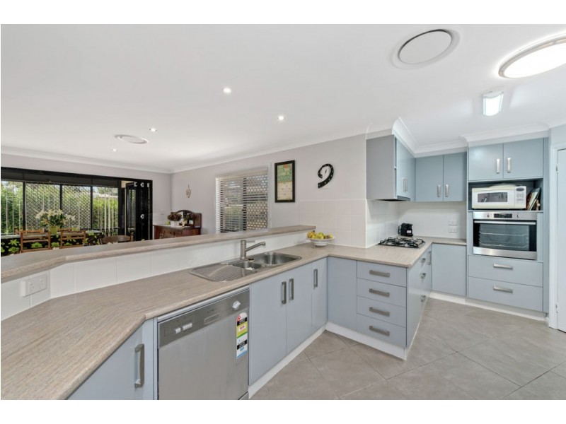 10 Jenna Court, Highfields QLD 4352