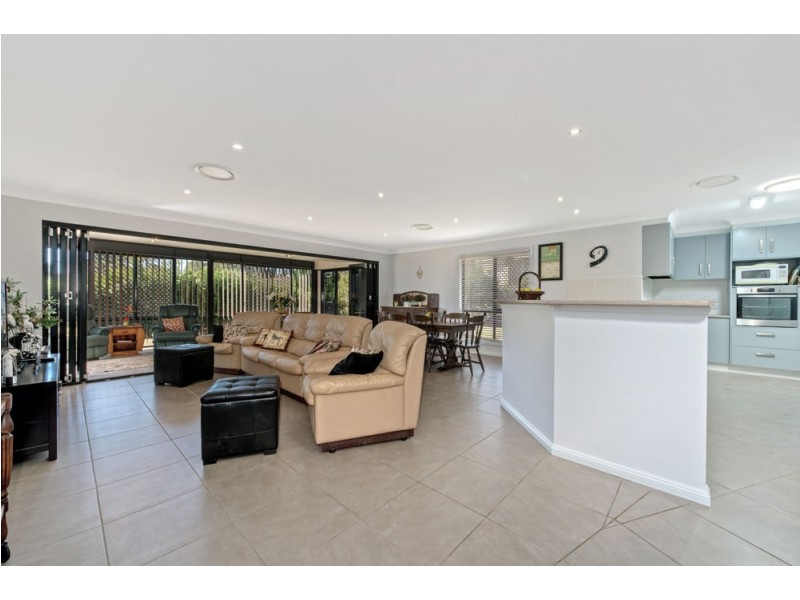 10 Jenna Court, Highfields QLD 4352