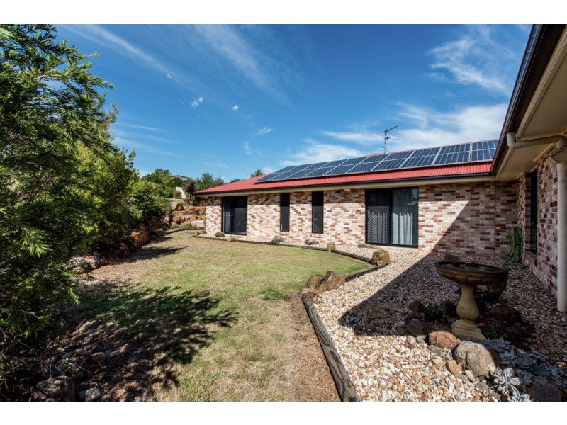 10 Jenna Court, Highfields QLD 4352