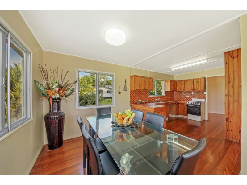 8 Whittaker Street, Chermside West QLD 4032