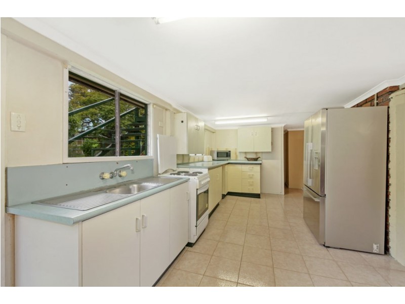 8 Whittaker Street, Chermside West QLD 4032