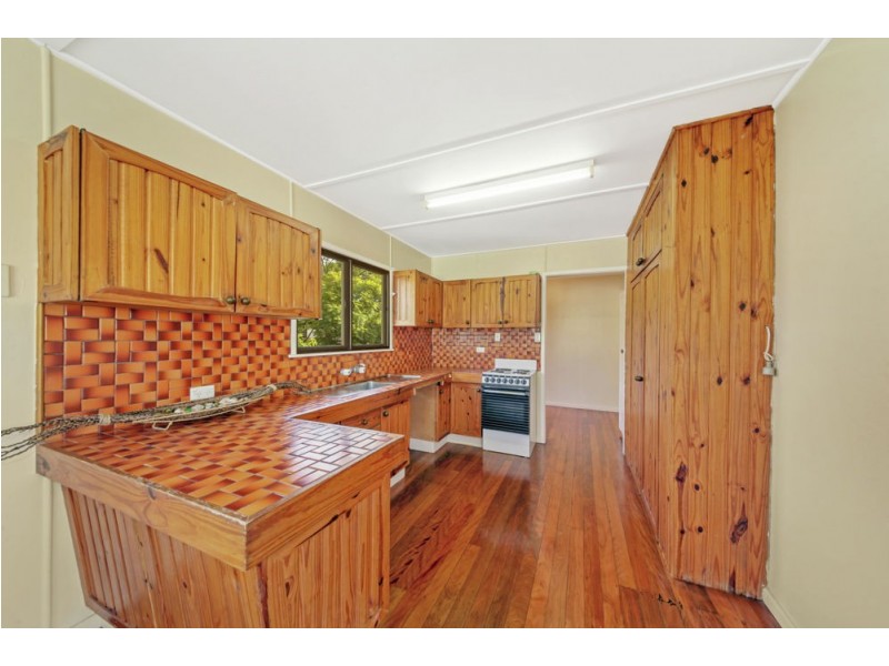 8 Whittaker Street, Chermside West QLD 4032