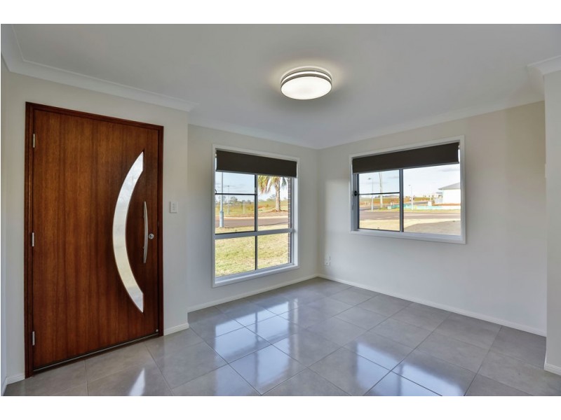 1/51 Trevean Drive, Kleinton QLD 4352