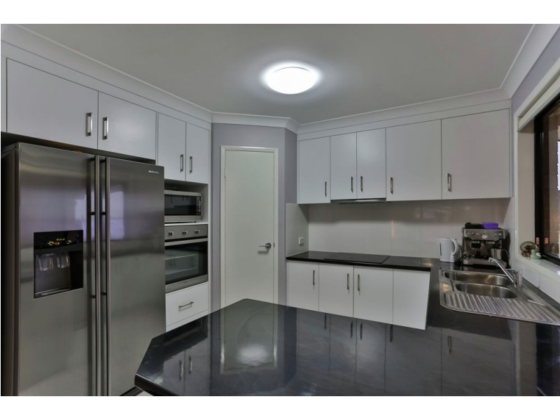 1/3 Coverack Street, Kleinton QLD 4352