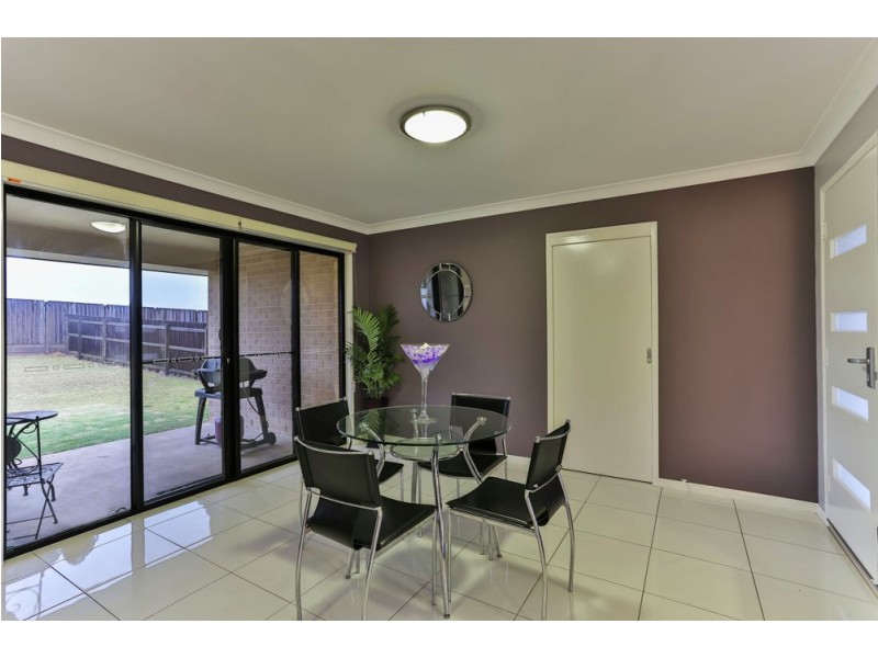 1/3 Coverack Street, Kleinton QLD 4352