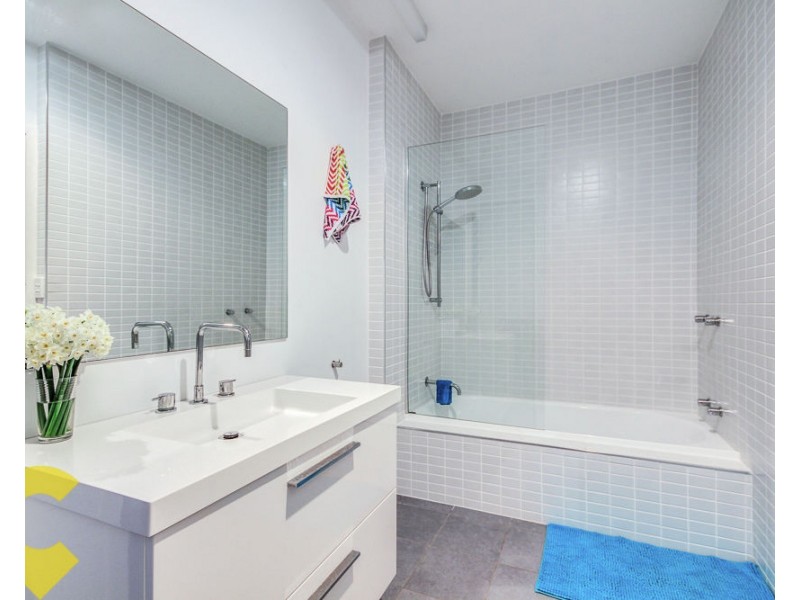 25 Lydia Street, Wooloowin QLD 4030