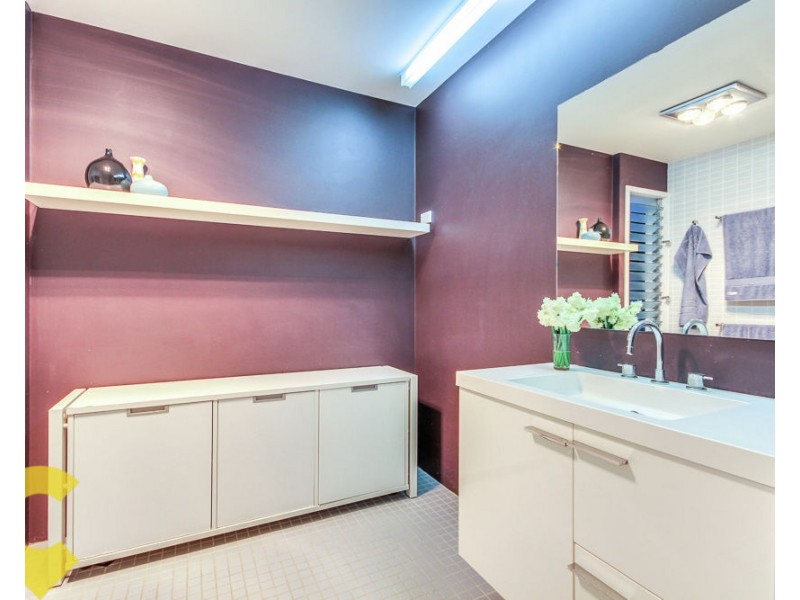 25 Lydia Street, Wooloowin QLD 4030