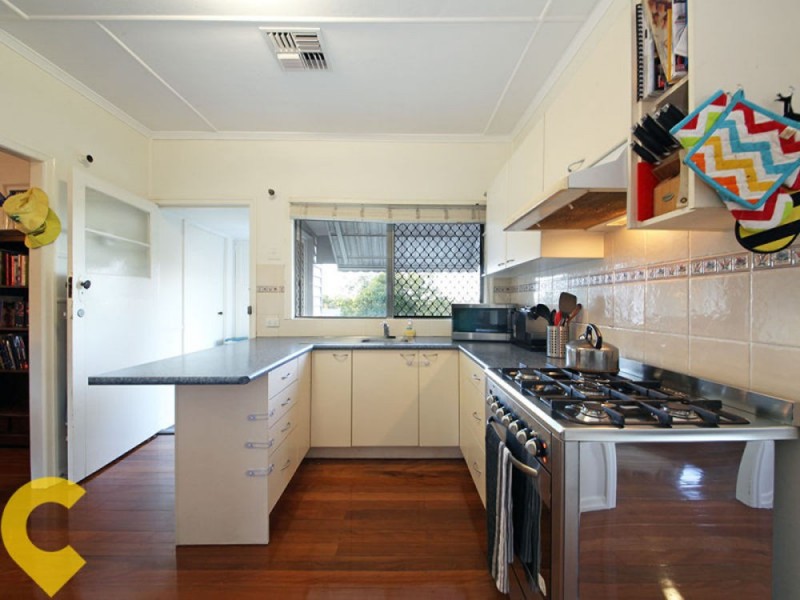 1 Ferguson Road, Wavell Heights QLD 4012