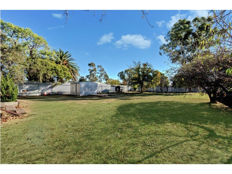 56 Eton Street, Cambooya QLD 4358