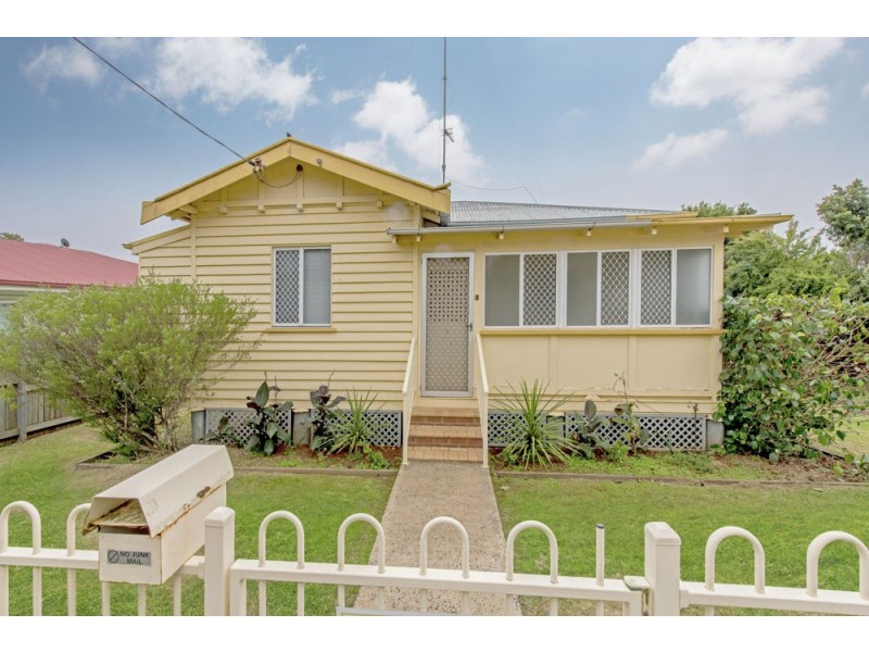 1 McDonnell Street, South Toowoomba QLD 4350