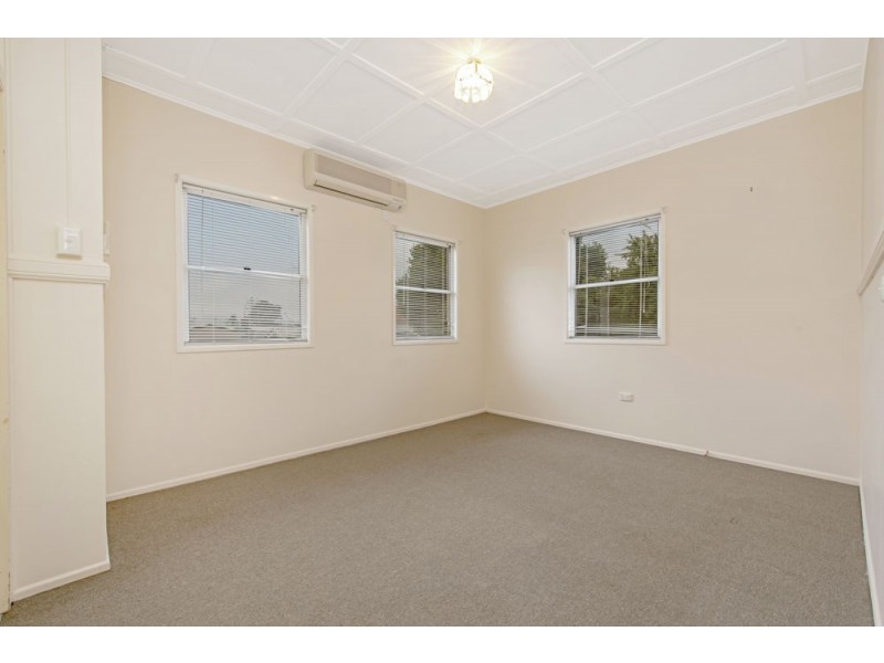 1 McDonnell Street, South Toowoomba QLD 4350