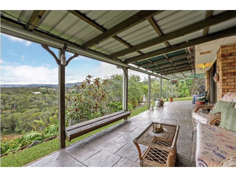 6 Logan Court, Clear Mountain QLD 4500