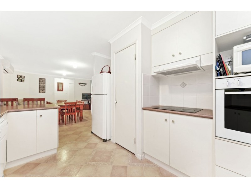 8 Spencer Street, Harristown QLD 4350