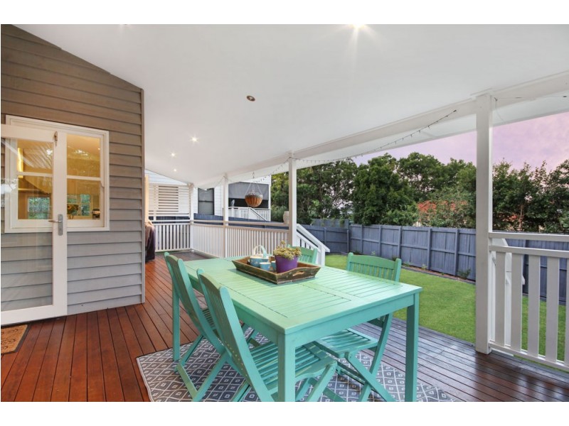 17 Miller Street, Chermside QLD 4032